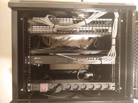 Szafka RACK instalacji internetowej dla domu